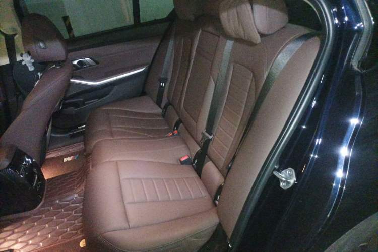 Used BMW 3 Series 2020 Facelifted 325Li M Sport Night Edition Package Left Rear Seat