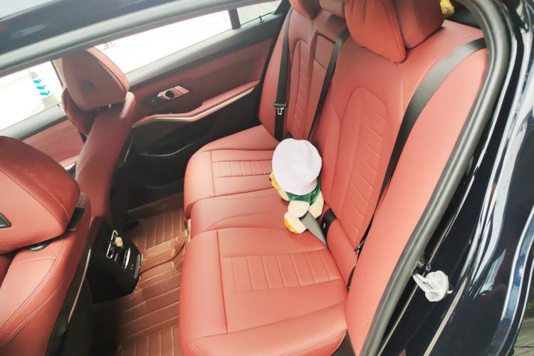 Used BMW 3 Series 2020 Facelifted 325Li M Sport Night Edition Package Left Rear Seat