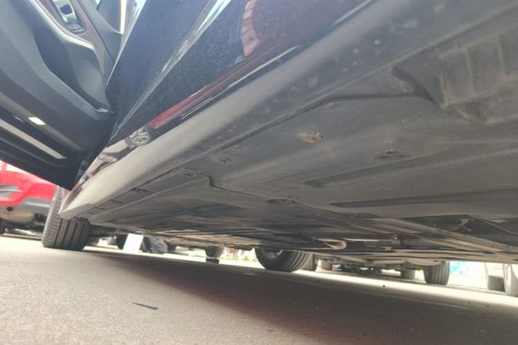 Used BMW 3 Series 2020 320Li M Sport Package Left Side Sill