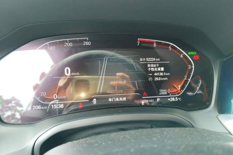 Used BMW 3 Series 2020 Facelifted 325Li M Sport Night Edition Package Odometer Close Up