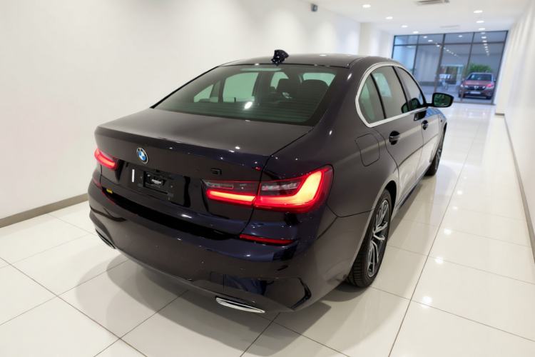 Used BMW 3 Series 2020 320Li M Sport Package Rear Right 45 Deg