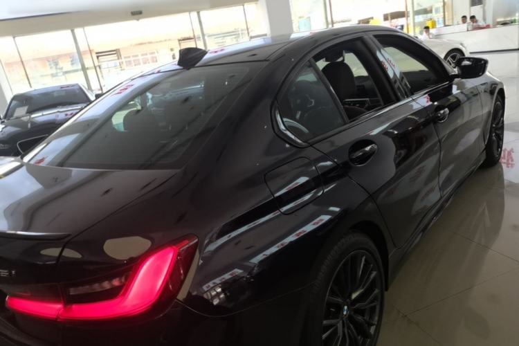 Used BMW 3 Series 2020 Restyled 325i M Sport Night Edition Package Rear Right 45 Deg