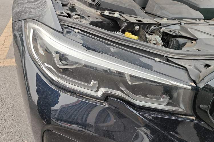 Used BMW 3 Series 2020 Restyled 325i M Sport Night Edition Package Right Front Headlight