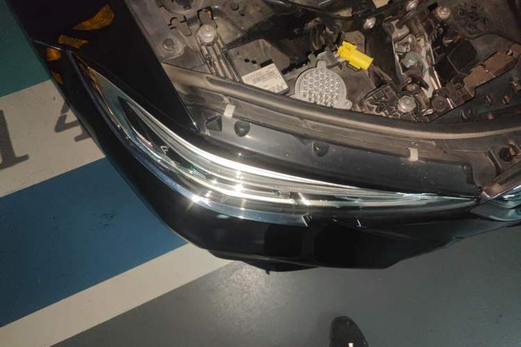 Used BMW 3 Series 2020 320Li M Sport Package Right Front Headlight