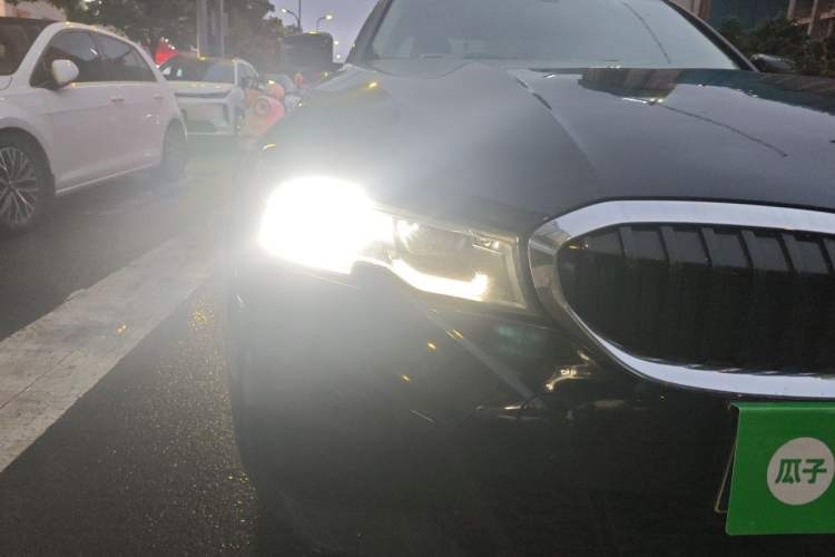 Used BMW 3 Series 2020 320Li M Sport Package Right Front Headlight