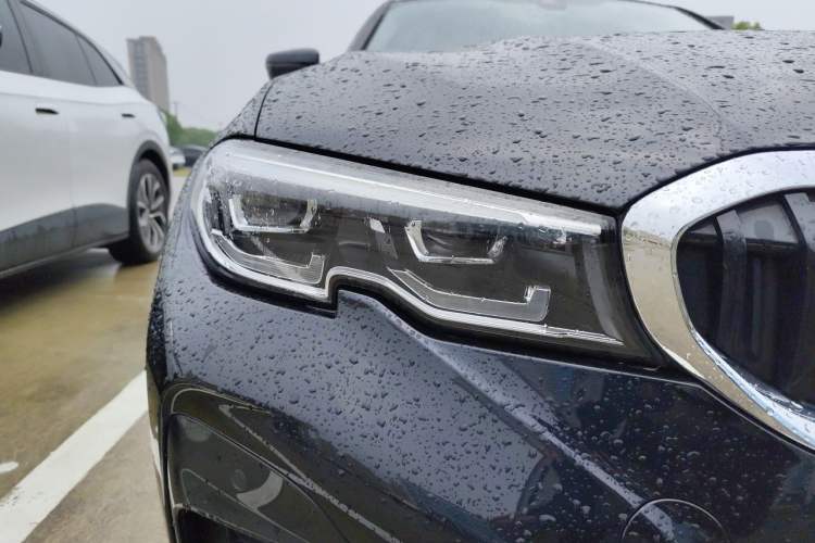 Used BMW 3 Series 2020 Restyled 325Li M Sport Package Right Front Headlight