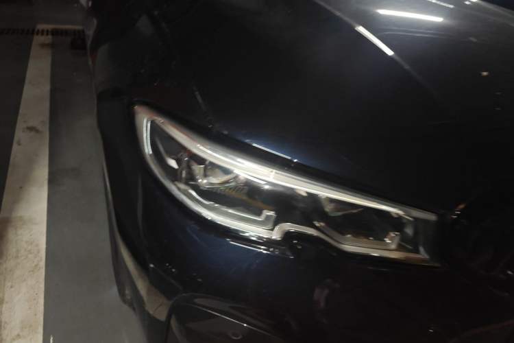 Used BMW 3 Series 2020 Restyled 325i M Sport Night Edition Package Right Front Headlight
