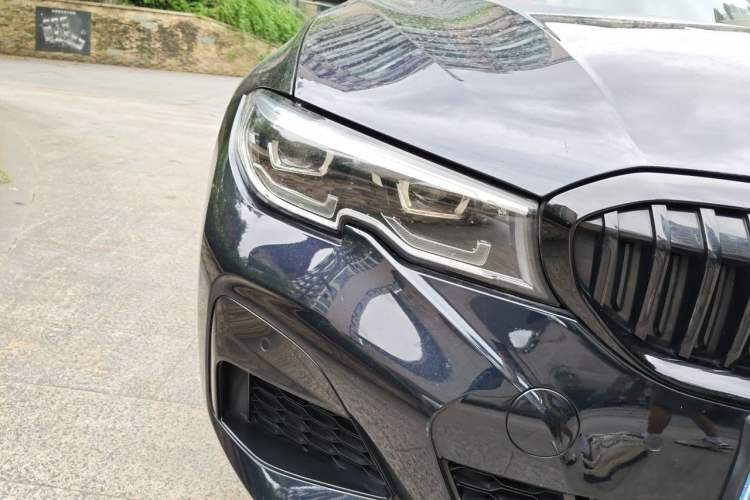 Used BMW 3 Series 2020 Restyled 325i M Sport Night Edition Package Right Front Headlight