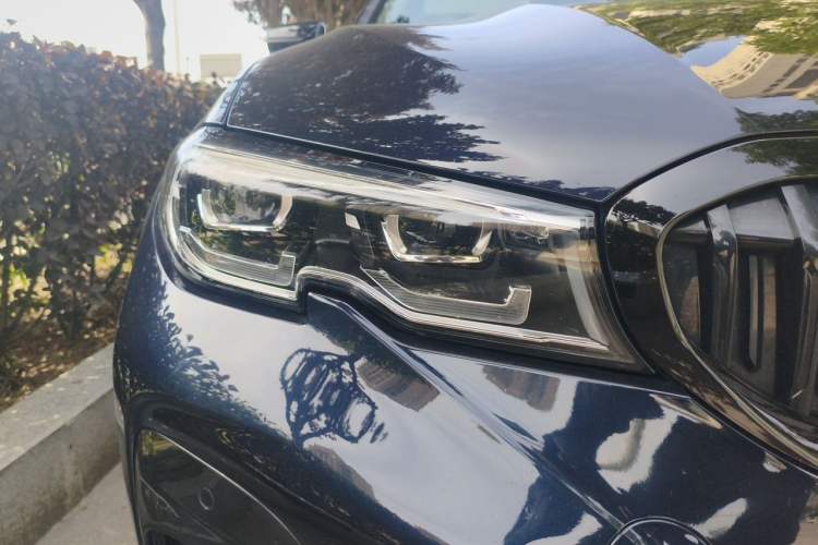 Used BMW 3 Series 2020 Facelifted 325Li M Sport Night Edition Package Right Front Headlight