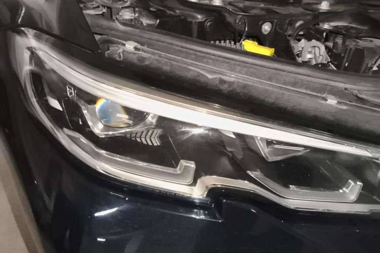 Used BMW 3 Series 2020 Restyled 325Li M Sport Package Right Front Headlight