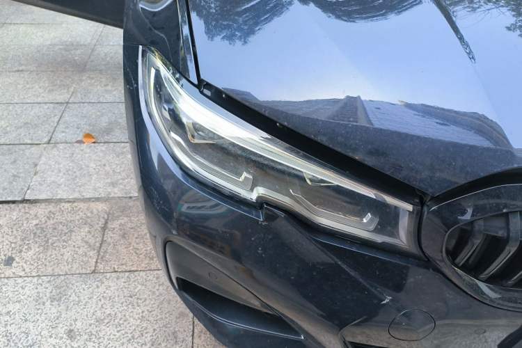 Used BMW 3 Series 2020 Restyled 325i M Sport Night Edition Package Right Front Headlight