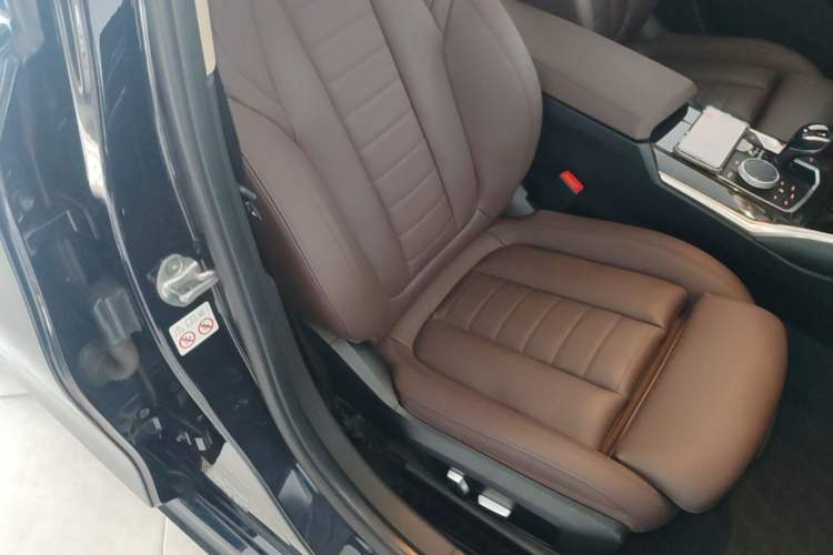 Used BMW 3 Series 2020 325Li M Sport Package Right Front Seat