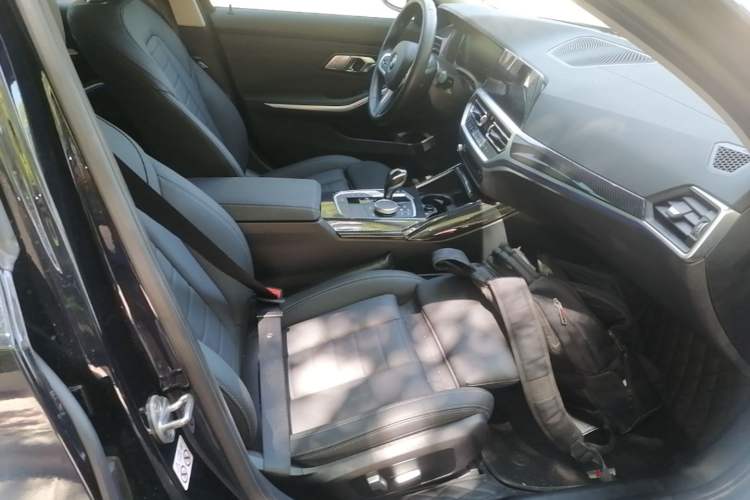 Used BMW 3 Series 2020 Restyled 325Li M Sport Package Right Front Seat