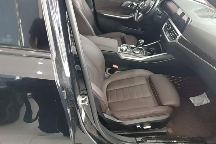 Used BMW 3 Series 2020 325Li M Sport Package Right Front Seat