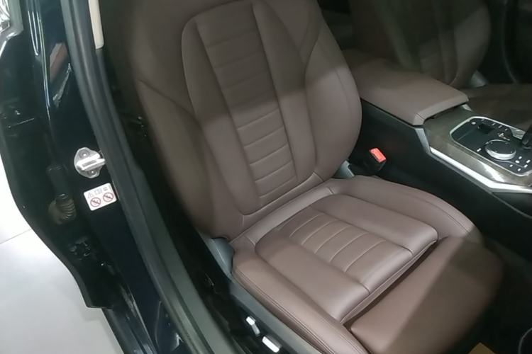 Used BMW 3 Series 2020 Restyled 325Li M Sport Package Right Front Seat