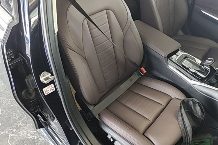Used BMW 3 Series 2020 320Li M Sport Package Right Front Seat