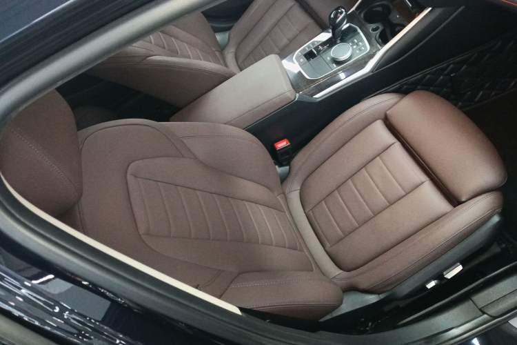 Used BMW 3 Series 2020 Restyled 325Li M Sport Package Right Front Seat
