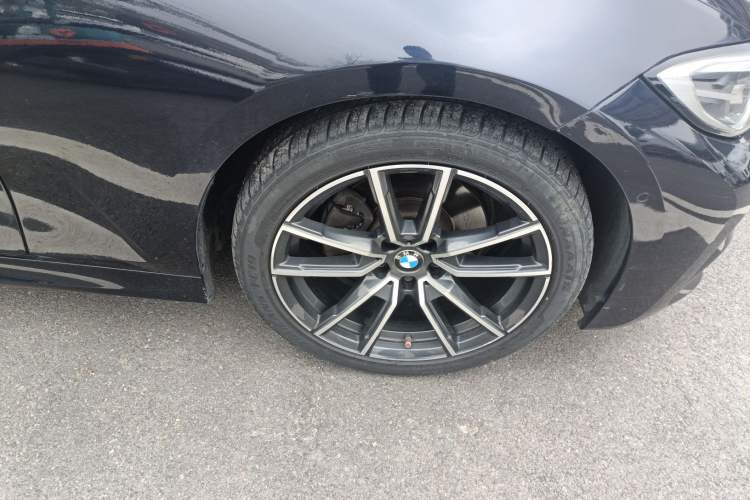 Used BMW 3 Series 2020 Facelifted 325i M Sport Package Right Front Wheel Hub