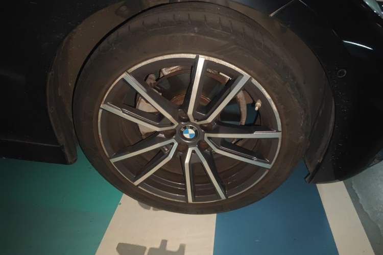 Used BMW 3 Series 2020 320Li M Sport Package Right Front Wheel Hub