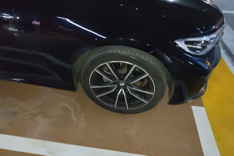 Used BMW 3 Series 2020 320Li M Sport Package Right Front Wheel Hub