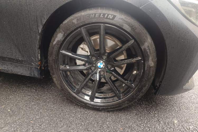 Used BMW 3 Series 2020 Restyled 325Li M Sport Package Right Front Wheel Hub