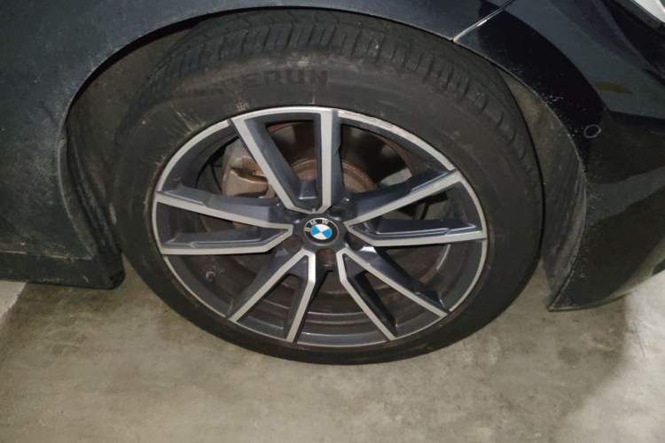 Used BMW 3 Series 2020 Restyled 325Li M Sport Package Right Front Wheel Hub