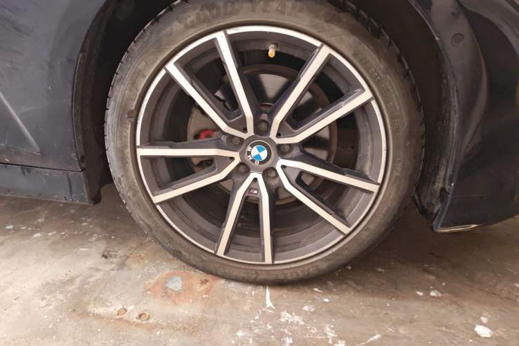 Used BMW 3 Series 2020 325Li M Sport Package Right Front Wheel Hub