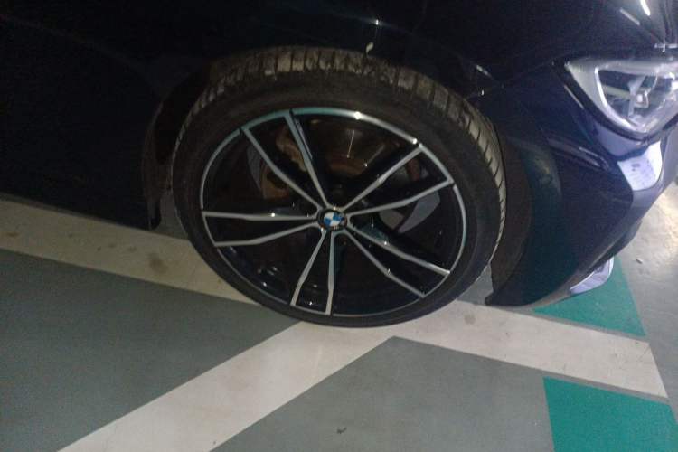 Used BMW 3 Series 2020 Facelifted 325Li M Sport Night Edition Package Right Front Wheel Hub