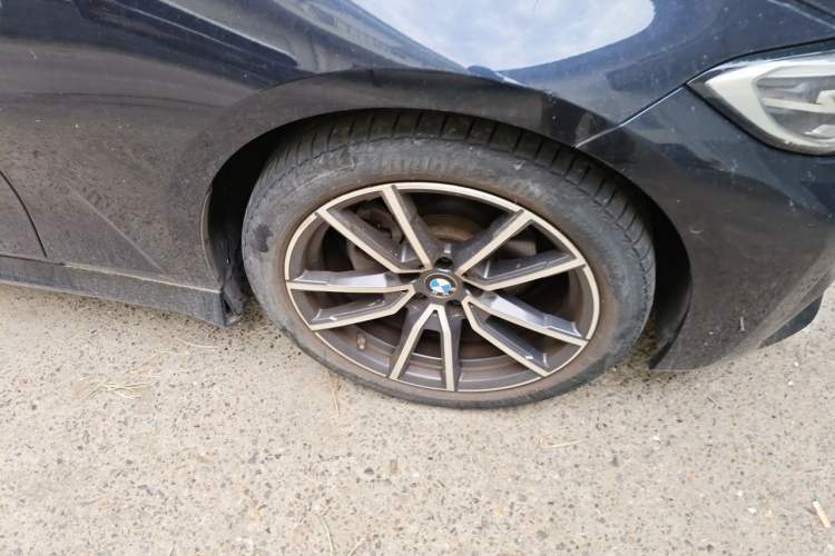 Used BMW 3 Series 2020 Facelifted 325i M Sport Package Right Front Wheel Hub