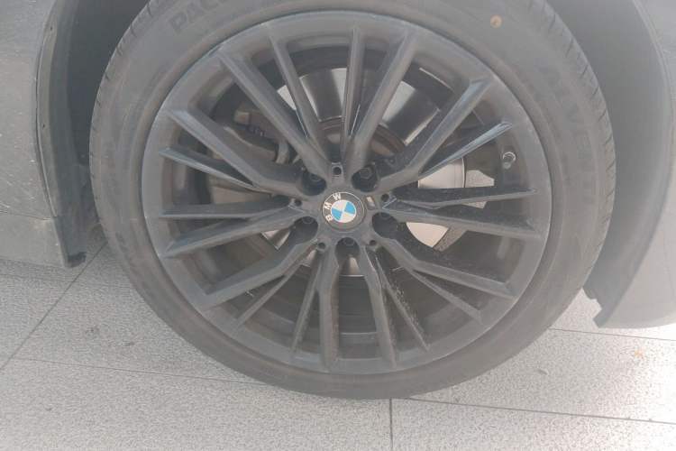 Used BMW 3 Series 2020 330i M Sport Night Edition Right Front Wheel Hub