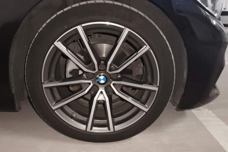Used BMW 3 Series 2020 Restyled 325Li M Sport Package Right Front Wheel Hub