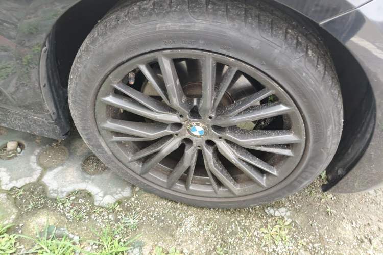 Used BMW 3 Series 2020 Facelifted 325Li M Sport Night Edition Package Right Front Wheel Hub