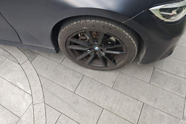 Used BMW 3 Series 2020 325Li M Sport Package Right Front Wheel Hub