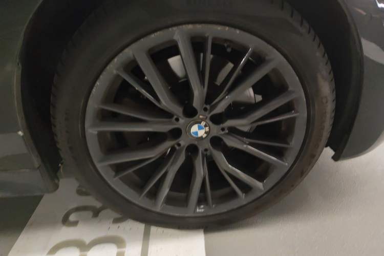 Used BMW 3 Series 2020 330i M Sport Night Edition Right Front Wheel Hub