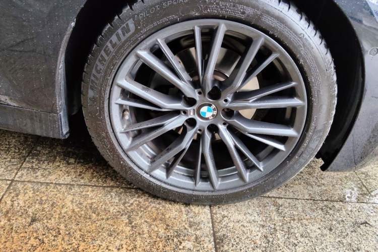 Used BMW 3 Series 2020 Facelifted 325Li M Sport Night Edition Package Right Front Wheel Hub