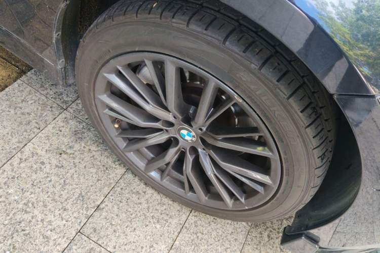 Used BMW 3 Series 2020 330Li xDrive M Sport Night Edition Right Front Wheel Hub