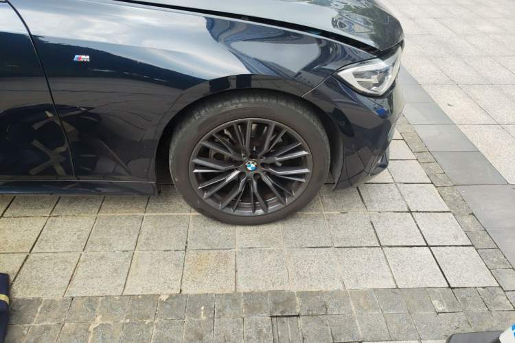 Used BMW 3 Series 2020 Facelifted 325Li M Sport Night Edition Package Right Front Wheel Hub