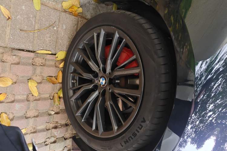 Used BMW 3 Series 2020 Facelifted 325Li M Sport Night Edition Package Right Front Wheel Hub