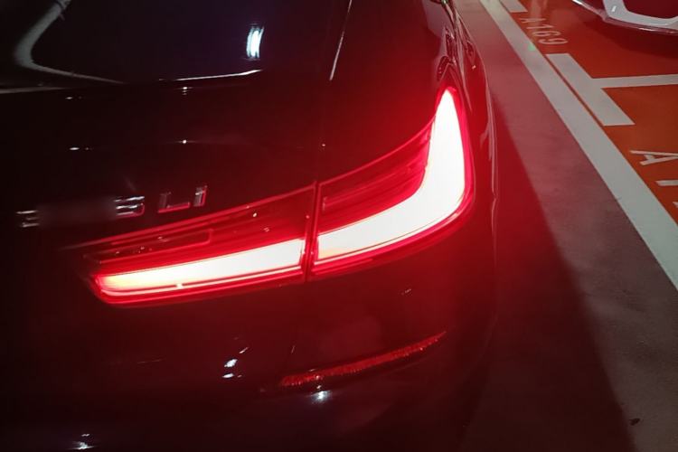 Used BMW 3 Series 2020 325Li M Sport Night Edition Package Right Rear Taillight