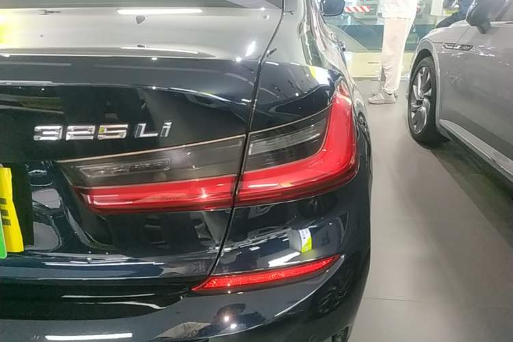 Used BMW 3 Series 2020 Restyled 325Li M Sport Package Right Rear Taillight
