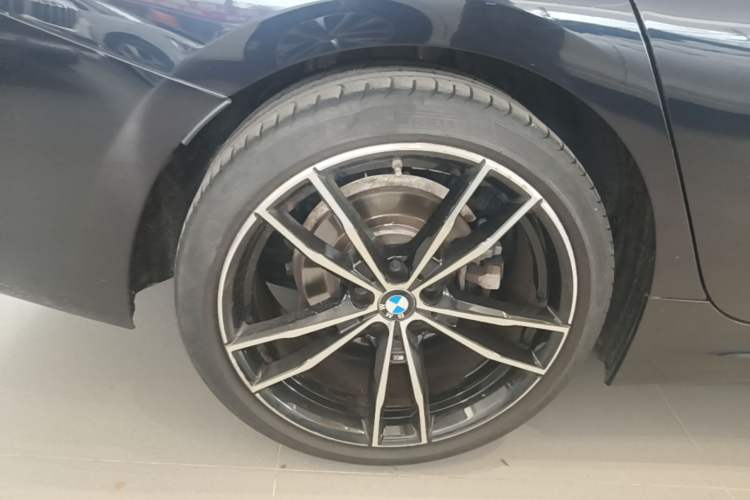 Used BMW 3 Series 2020 Facelifted 325Li M Sport Night Edition Package Right Rear Wheel Hub