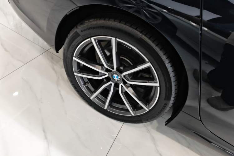 Used BMW 3 Series 2020 Restyled 325Li M Sport Package Right Rear Wheel Hub