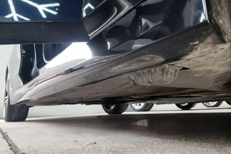 Used BMW 3 Series 2020 325Li M Sport Package Right Side Sill