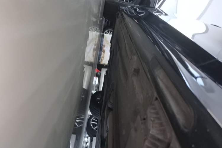 Used BMW 3 Series 2020 Restyled 325i M Sport Night Edition Package Right Side Sill