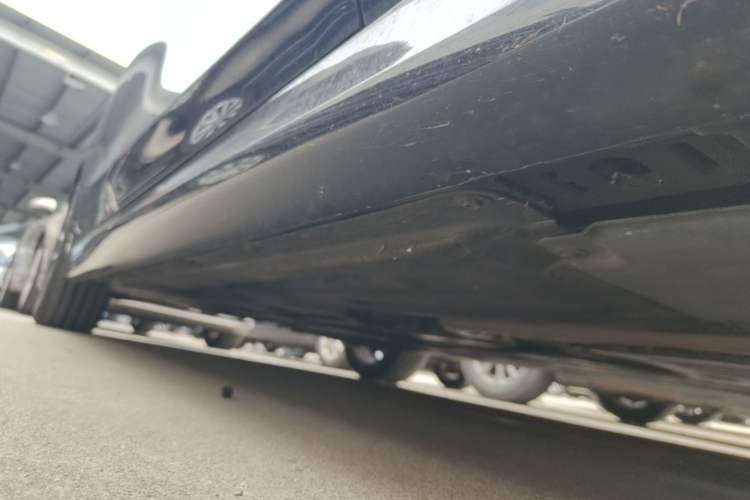 Used BMW 3 Series 2020 320Li M Sport Package Right Side Sill