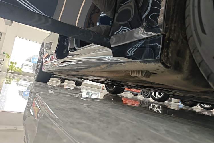 Used BMW 3 Series 2020 320Li M Sport Package Right Side Sill