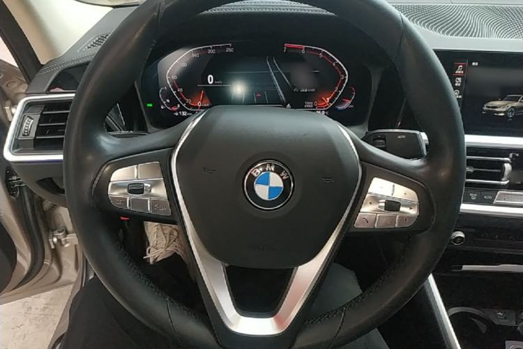 Used BMW 3 Series 2020 325Li First Edition Steering Wheel