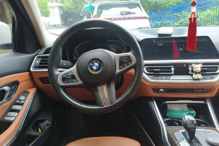 Used BMW 3 Series 2020 325Li First Edition Steering Wheel