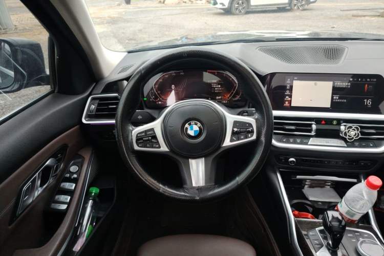 Used BMW 3 Series 2020 Facelifted 325Li xDrive M Sport Package Steering Wheel