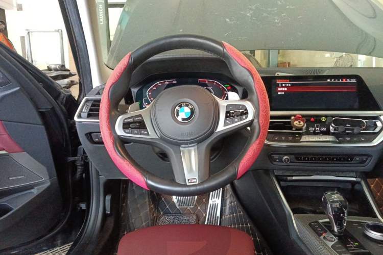 Used BMW 3 Series 2020 330i M Sport Night Edition Steering Wheel